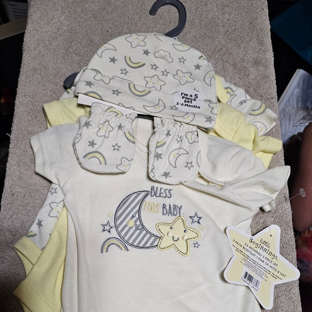 New beginings 5 pc set 3-6 months